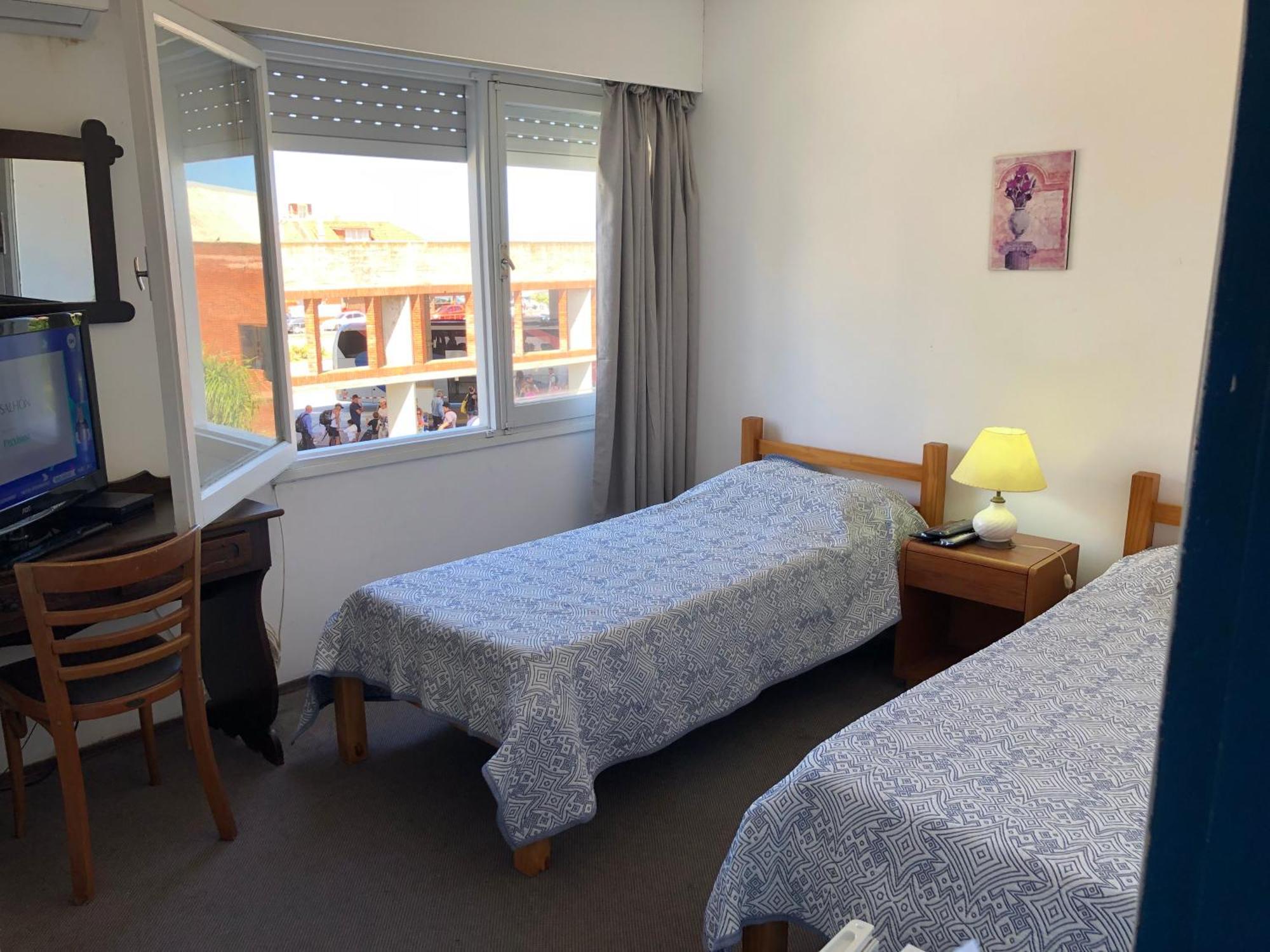 Hotel Gaudi 2*